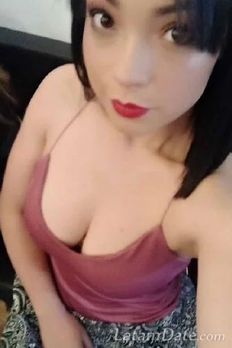 Laura Profile image 2