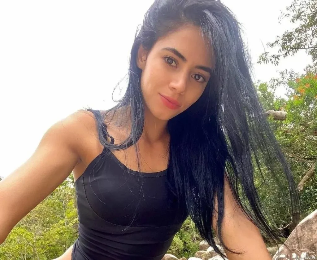 Johana Profile image 2