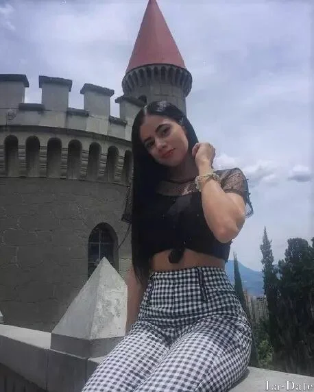 Johana Profile image 3
