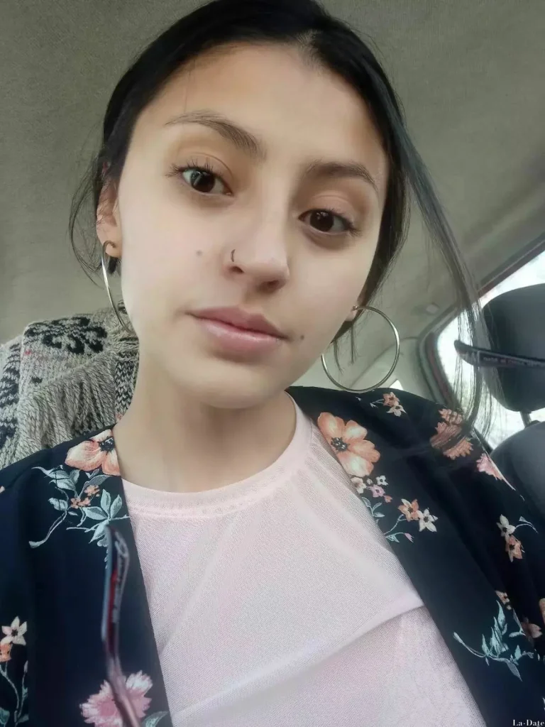Daniela Profile image 2